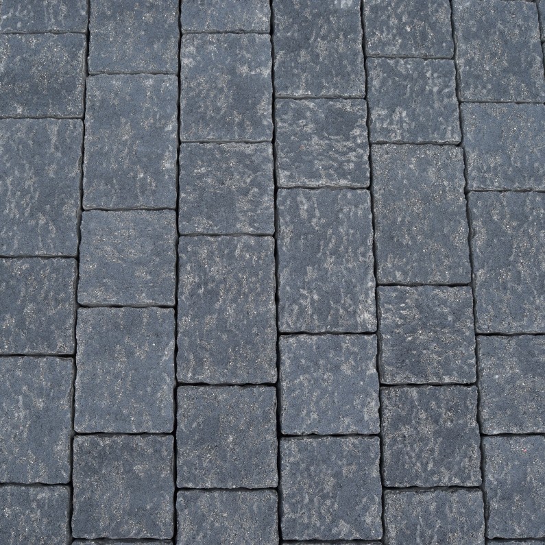 Riano-Trio-basalt-hell-1-795x795-1
